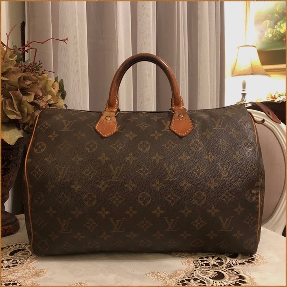 Louis Vuitton Handbags - Authentic Louis Vuitton Speedy 35